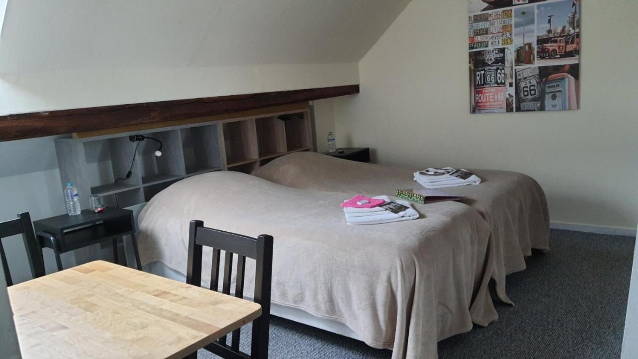 Nadrin La Fermette Blanche Bed & Breakfast エクステリア 写真