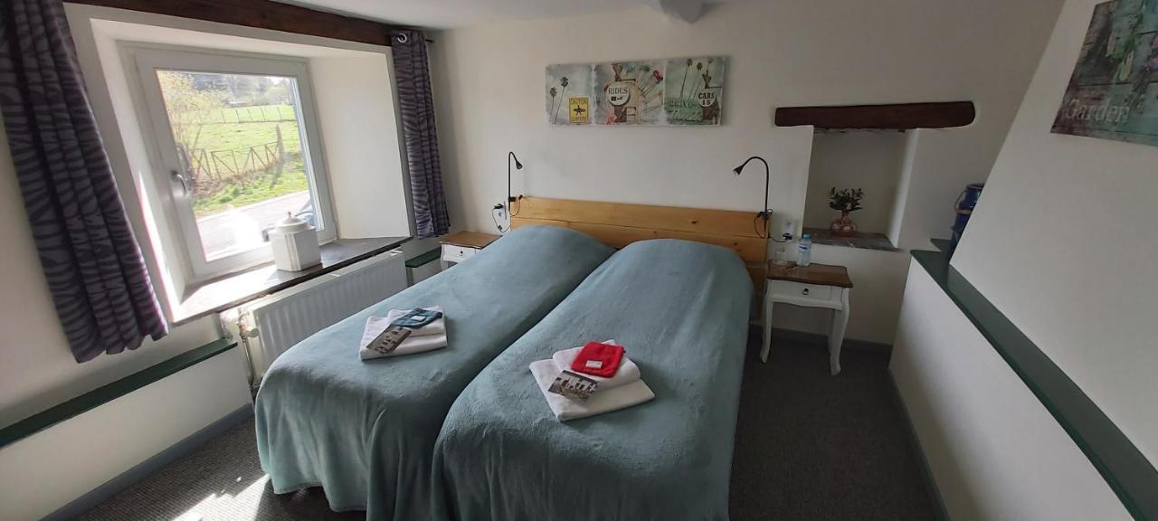 Nadrin La Fermette Blanche Bed & Breakfast エクステリア 写真